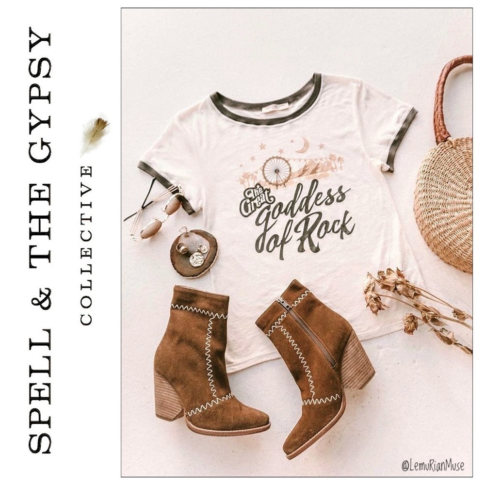 NWT Spell & The Gypsy Great Goddess Of Rock Tee Size Medium